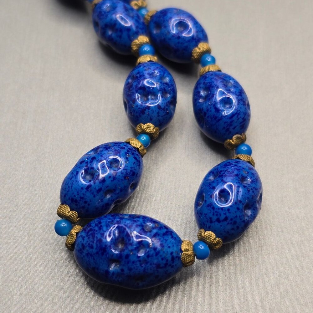 VTG Czech ‘Lapis’ Art Glass Necklace 26" Graduated Nugget Beads Brass Caps 1950s - Picture 3 of 12